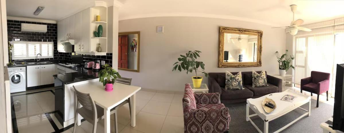60 The Shades Umhlanga
